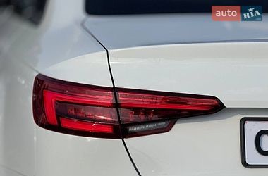 Седан Audi A4 2015 в Стрые