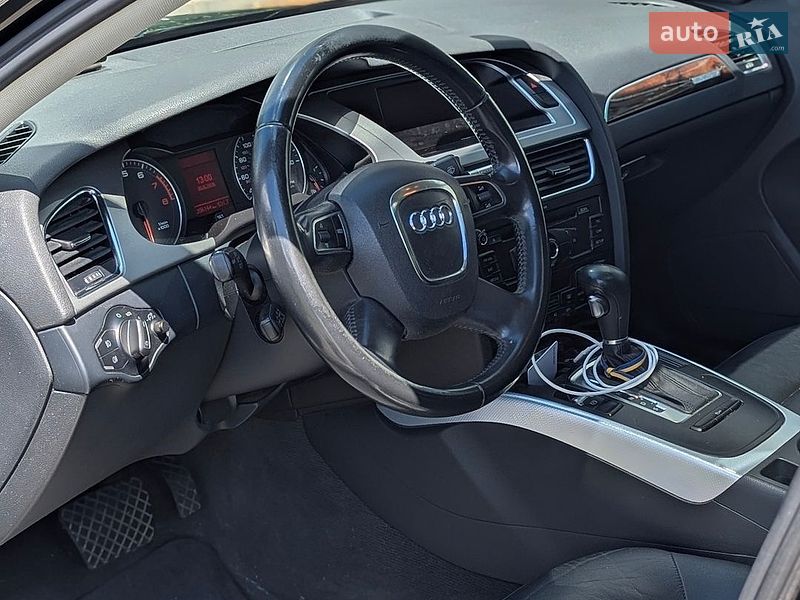 Седан Audi A4 2010 в Киеве