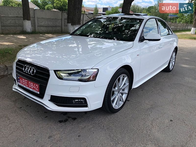 Седан Audi A4 2015 в Ровно