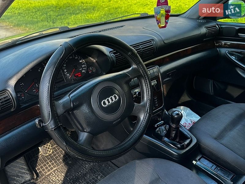 Універсал Audi A4 1998 в Тернополі