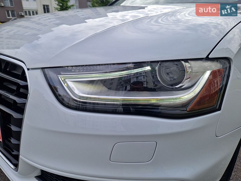 Седан Audi A4 2014 в Виннице