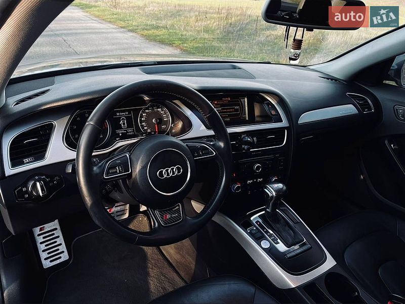 Седан Audi A4 2015 в Шишаки