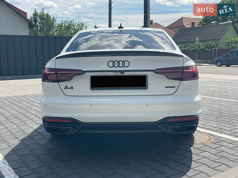 Седан Audi A4 2023 в Виноградове