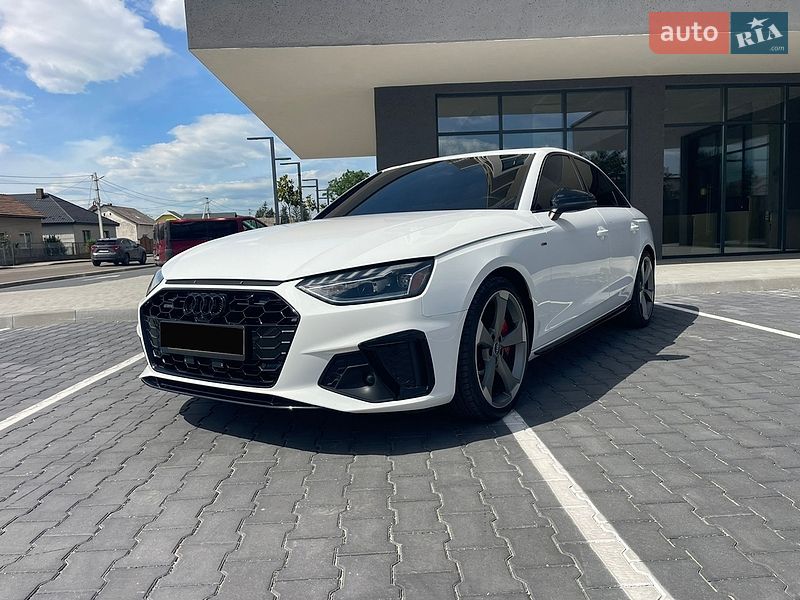 Седан Audi A4 2023 в Виноградове
