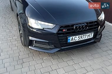 Седан Audi A4 2017 в Луцке