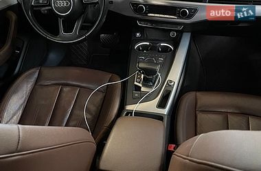 Седан Audi A4 2017 в Луцке