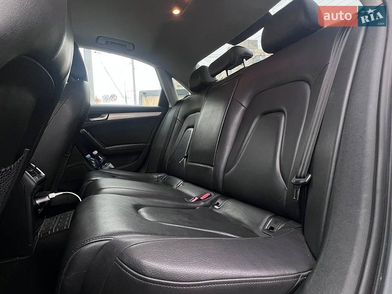Седан Audi A4 2015 в Києві