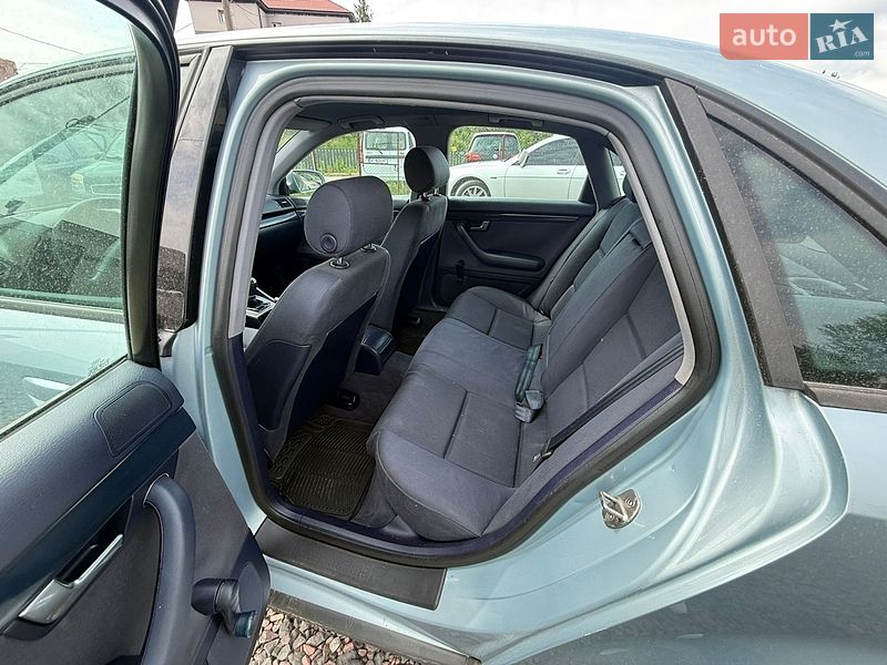 Седан Audi A4 2001 в Луцке