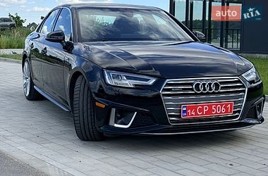 Седан Audi A4 2019 в Львові