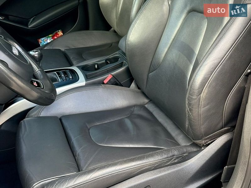 Седан Audi A4 2014 в Харкові