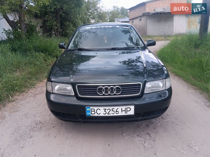 Седан Audi A4 1997 в Бродах