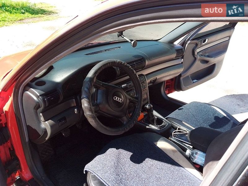 Универсал Audi A4 1999 в Калиновке