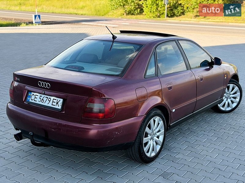 Седан Audi A4 1998 в Черновцах