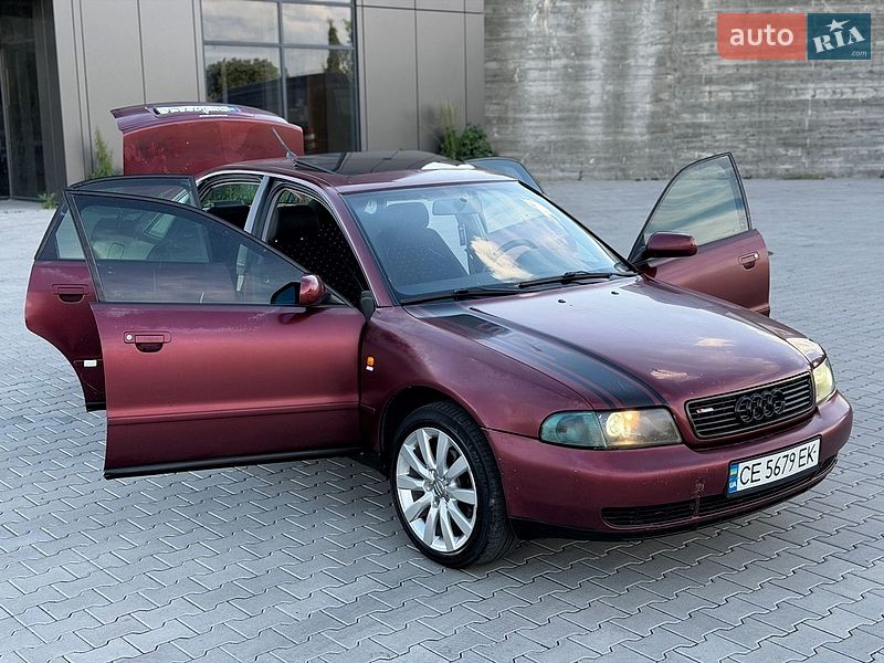 Седан Audi A4 1998 в Черновцах
