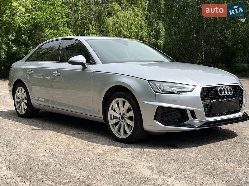 Седан Audi A4 2017 в Черкасах