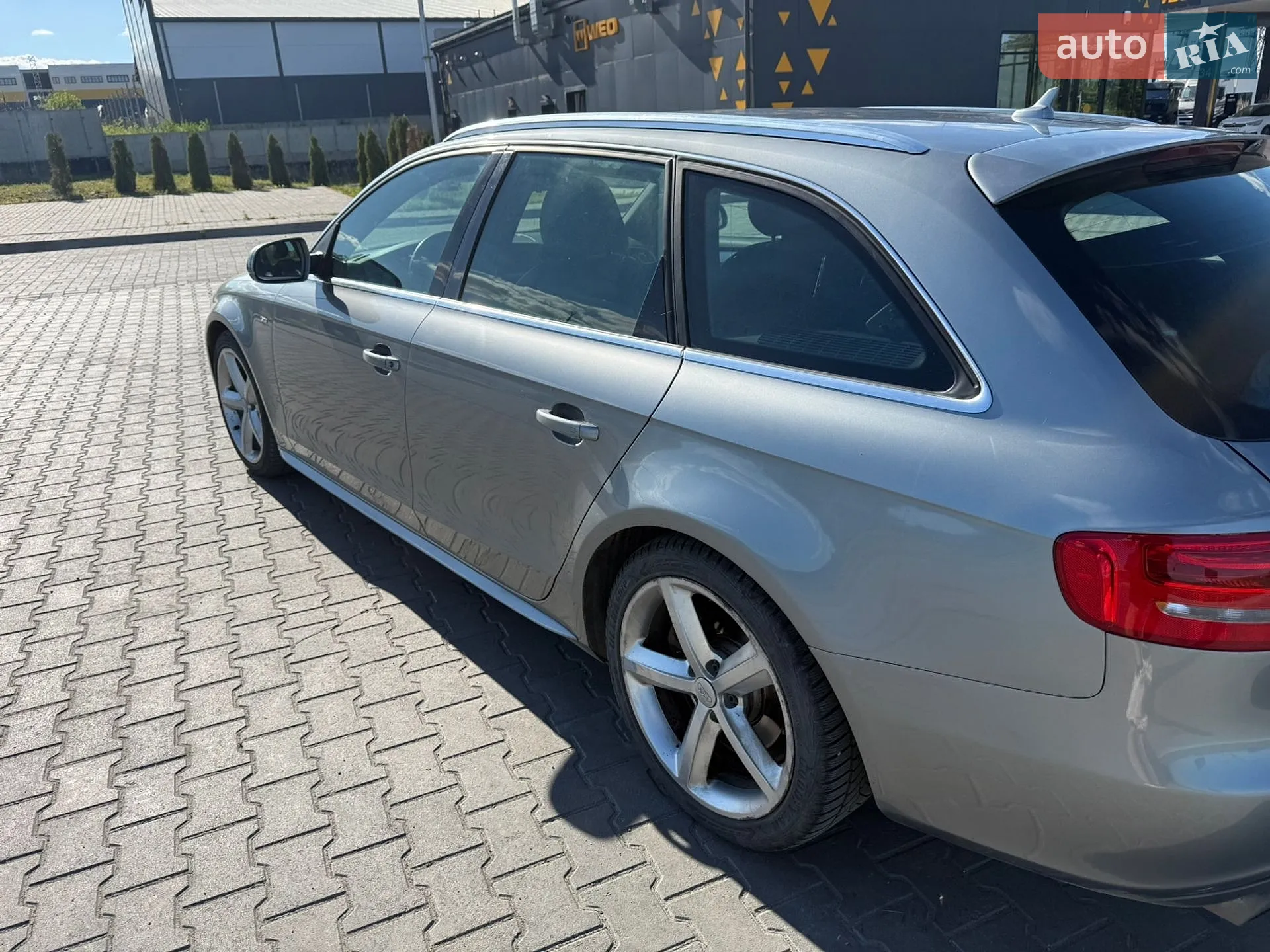 2010 Audi A4 - мініатюра 7