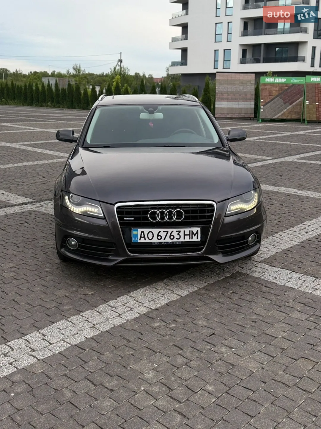 2010 Audi A4 - мініатюра 2