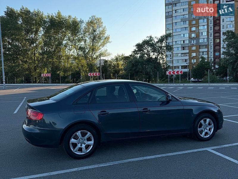 Седан Audi A4 2008 в Києві