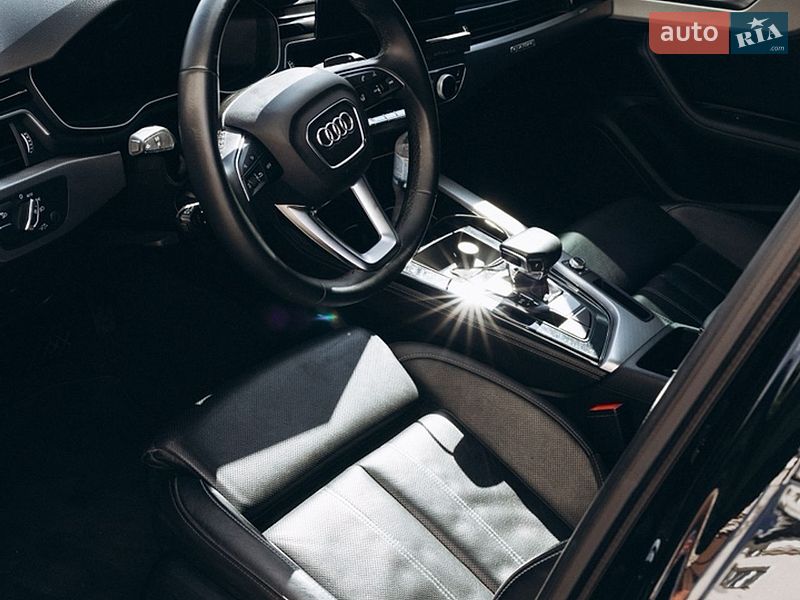 Седан Audi A4 2022 в Вінниці
