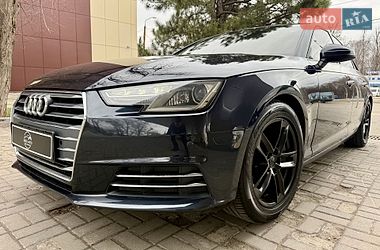 Седан Audi A4 2016 в Дніпрі