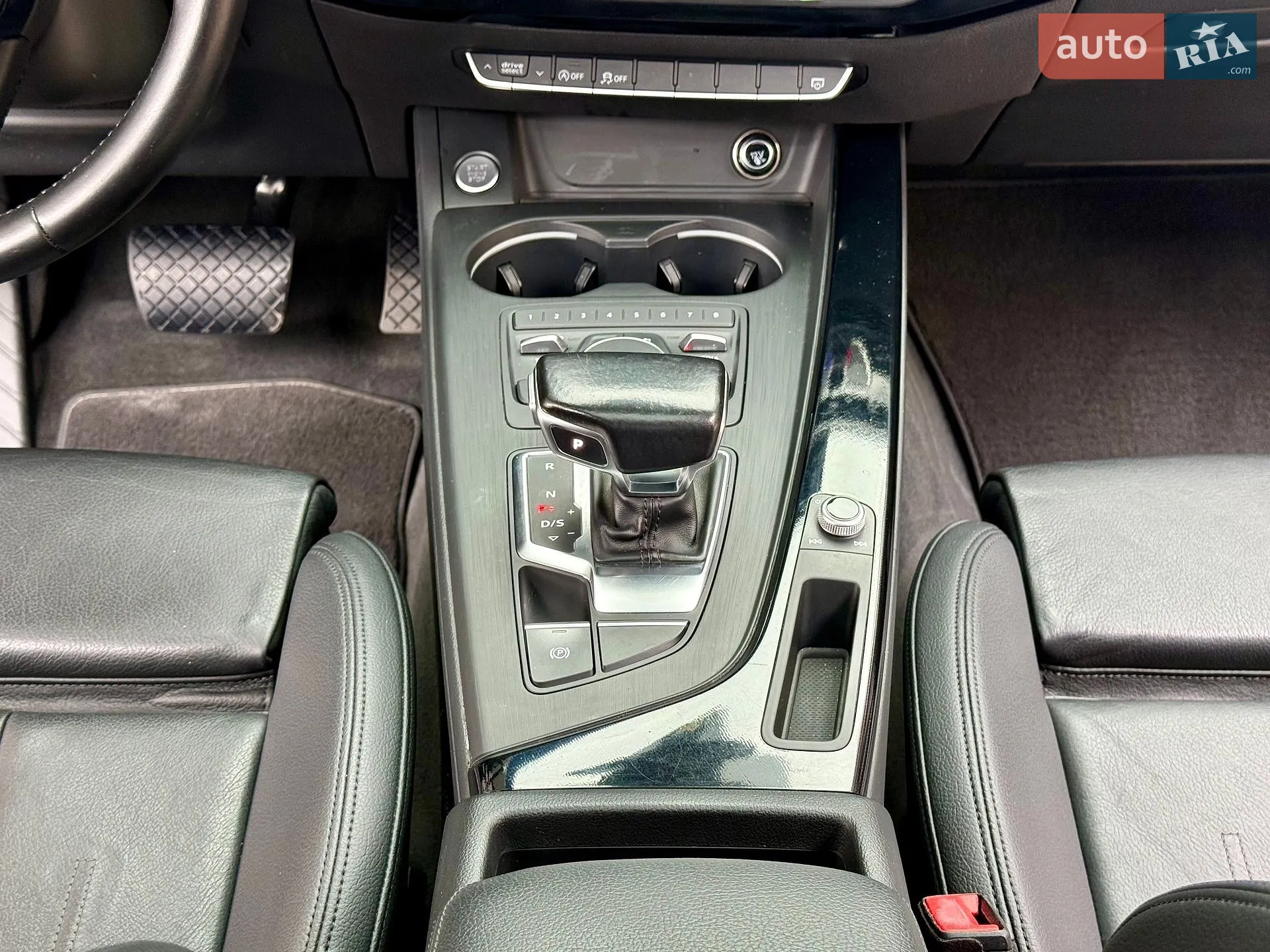 2016 Audi A4 - мініатюра 28