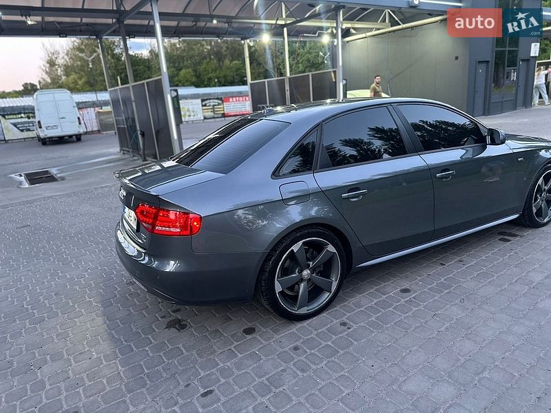 Седан Audi A4 2011 в Кременчуге
