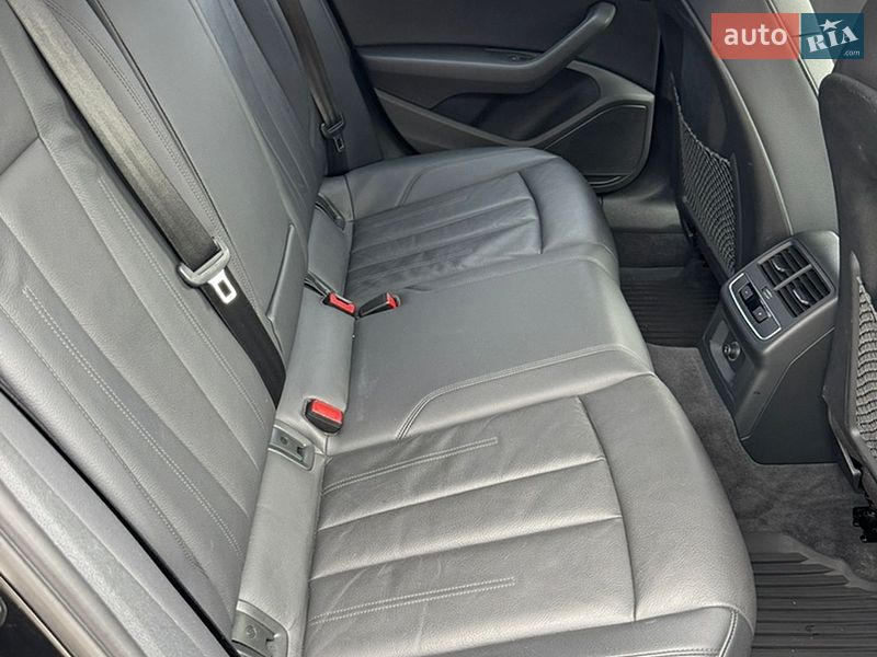 Седан Audi A4 2019 в Киеве