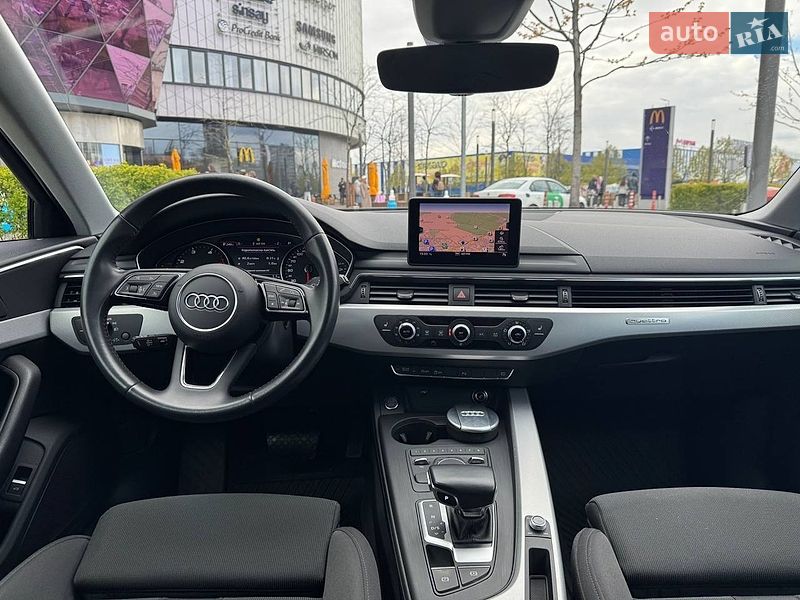 Универсал Audi A4 2018 в Киеве