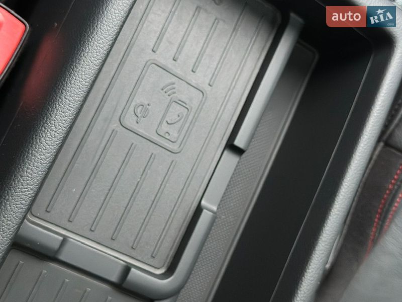 Седан Audi A4 2019 в Одессе