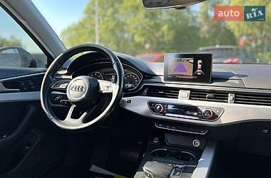 Седан Audi A4 2016 в Львові
