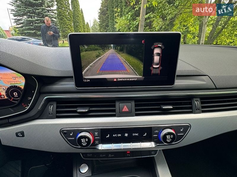Седан Audi A4 2017 в Ровно