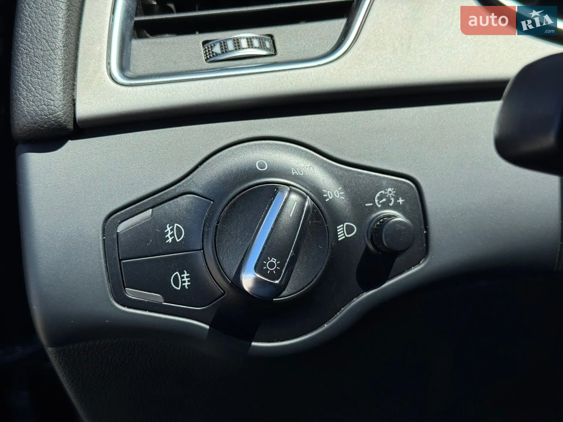 2013 Audi A4 - мініатюра 15