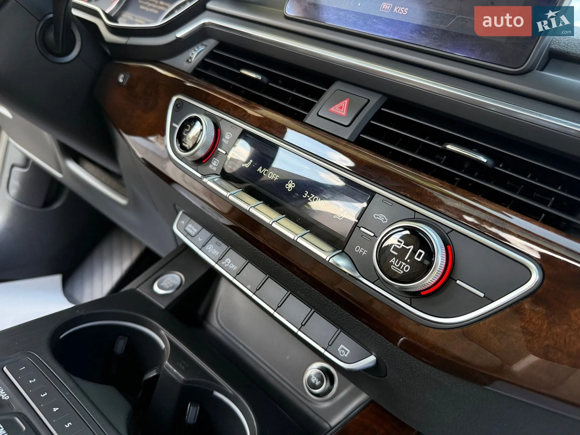 2017 Audi A4 - мініатюра 82