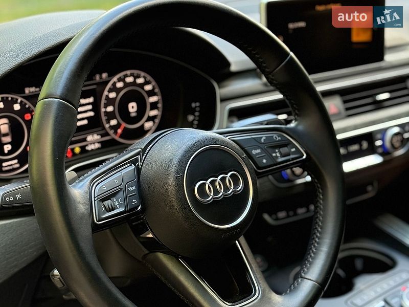 Седан Audi A4 2018 в Сумах