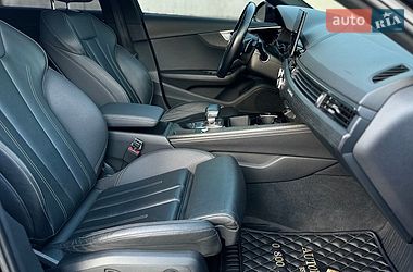 Седан Audi A4 2022 в Киеве