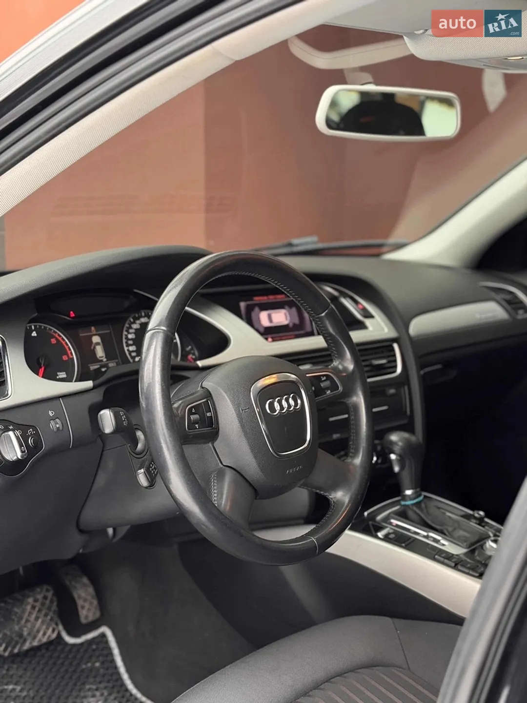 2011 Audi A4 - мініатюра 4
