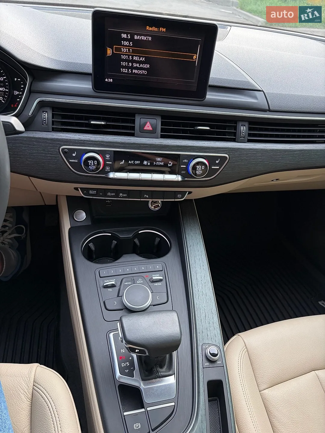 2017 Audi A4 - мініатюра 23