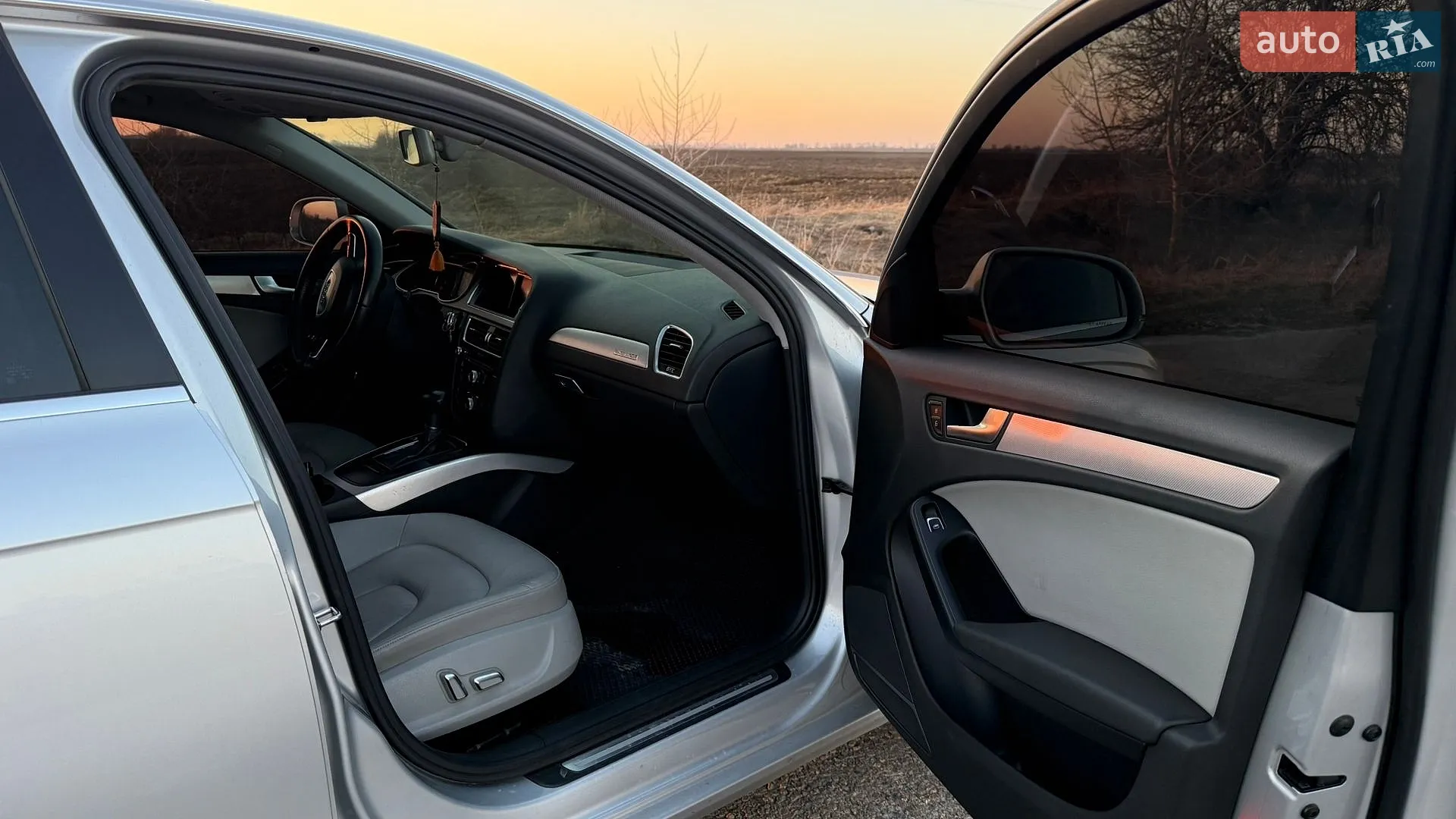 2012 Audi A4 - мініатюра 9