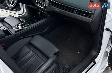 Седан Audi A4 2023 в Хмельницком