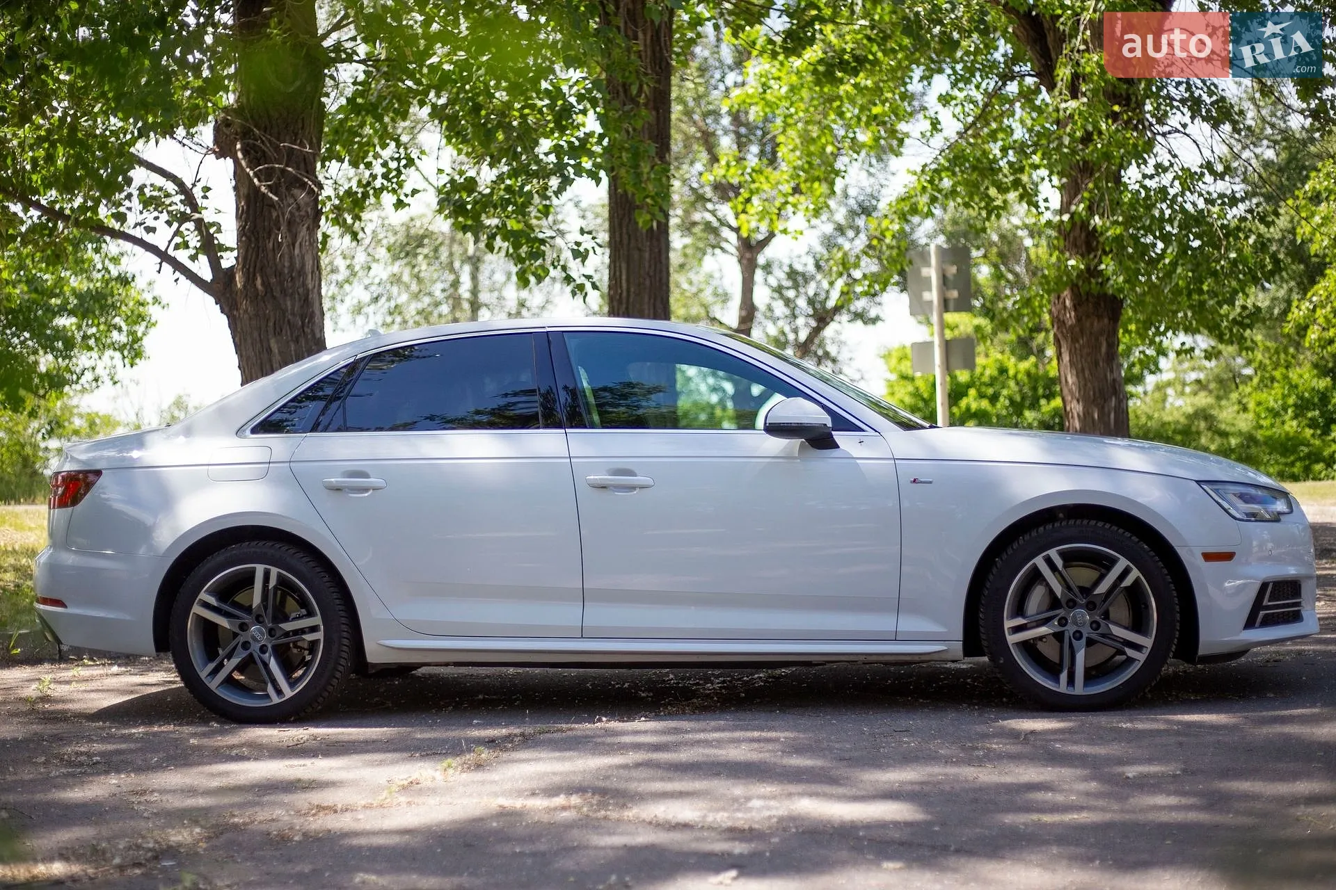 2017 Audi A4 - мініатюра 4