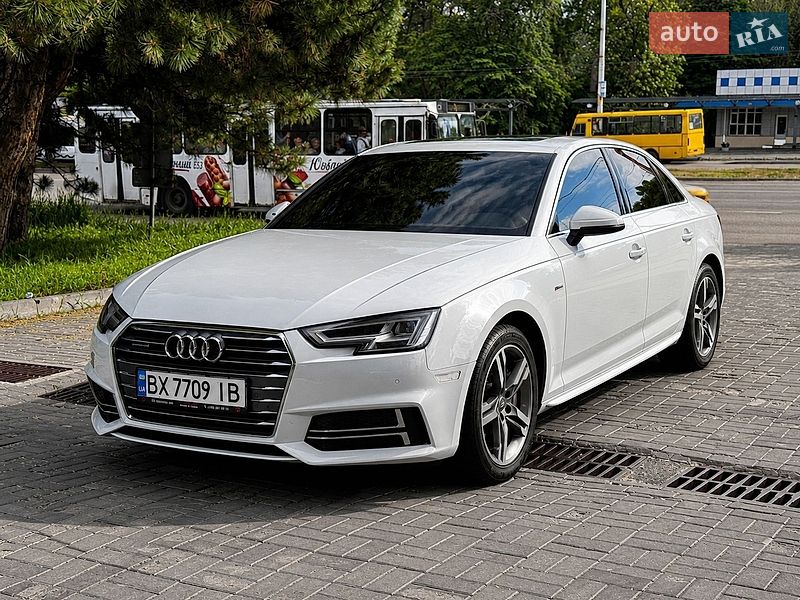 Седан Audi A4 2016 в Дніпрі