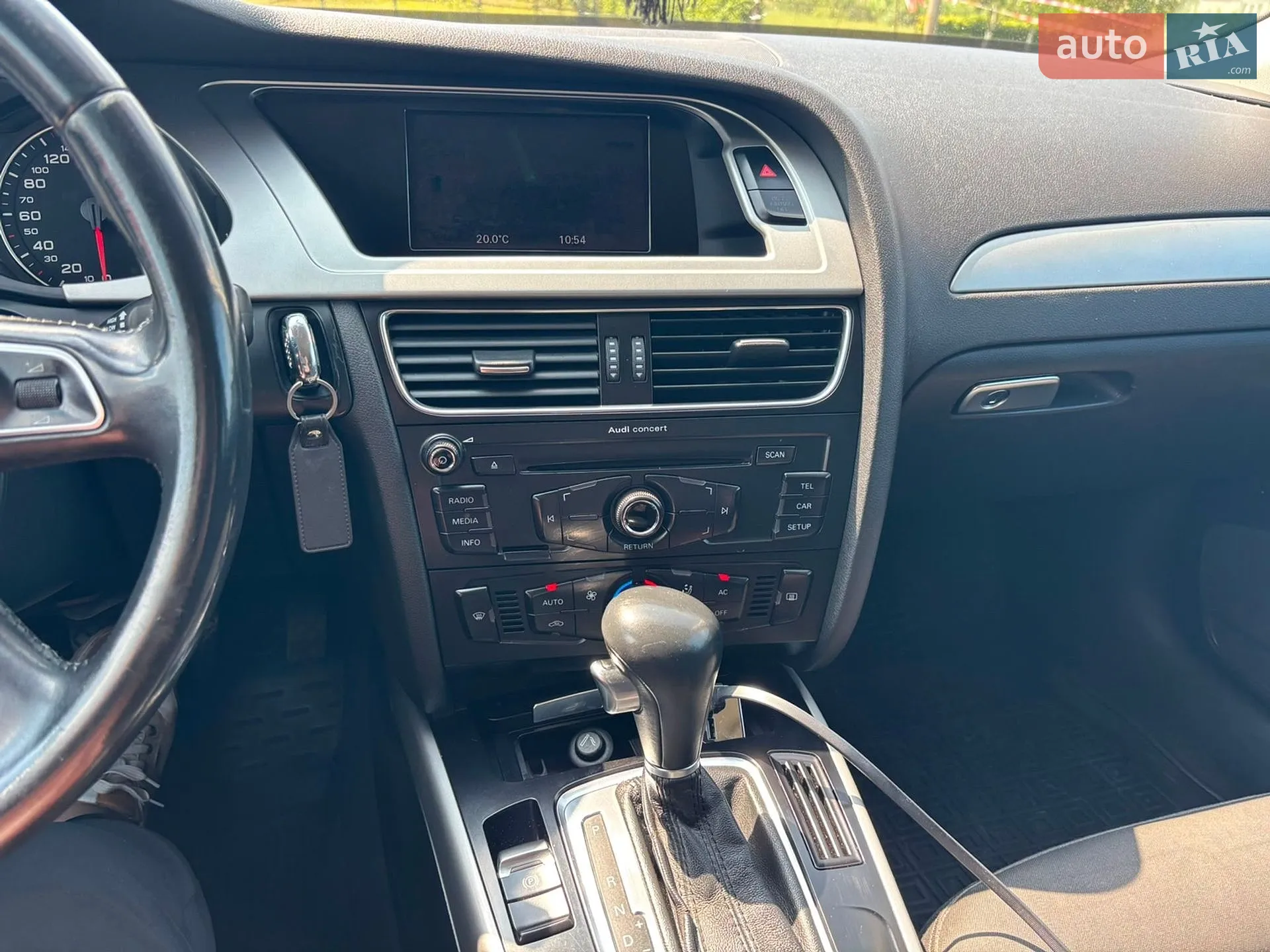 2011 Audi A4 - мініатюра 10