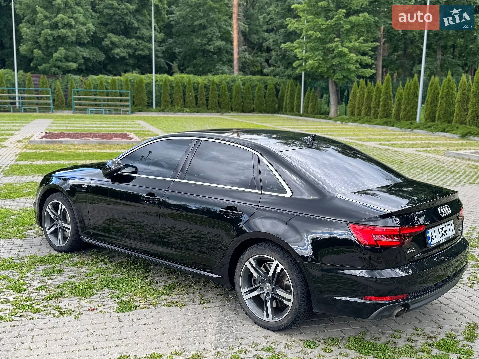 2017 Audi A4 - мініатюра 16