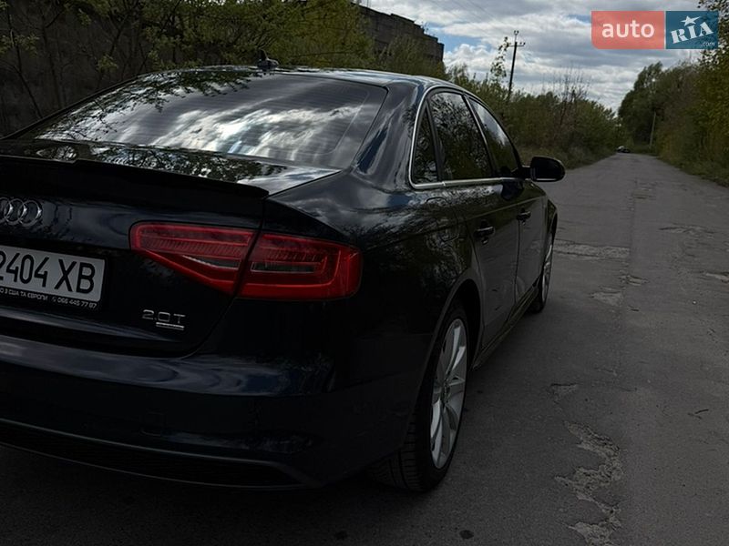 Седан Audi A4 2014 в Львові