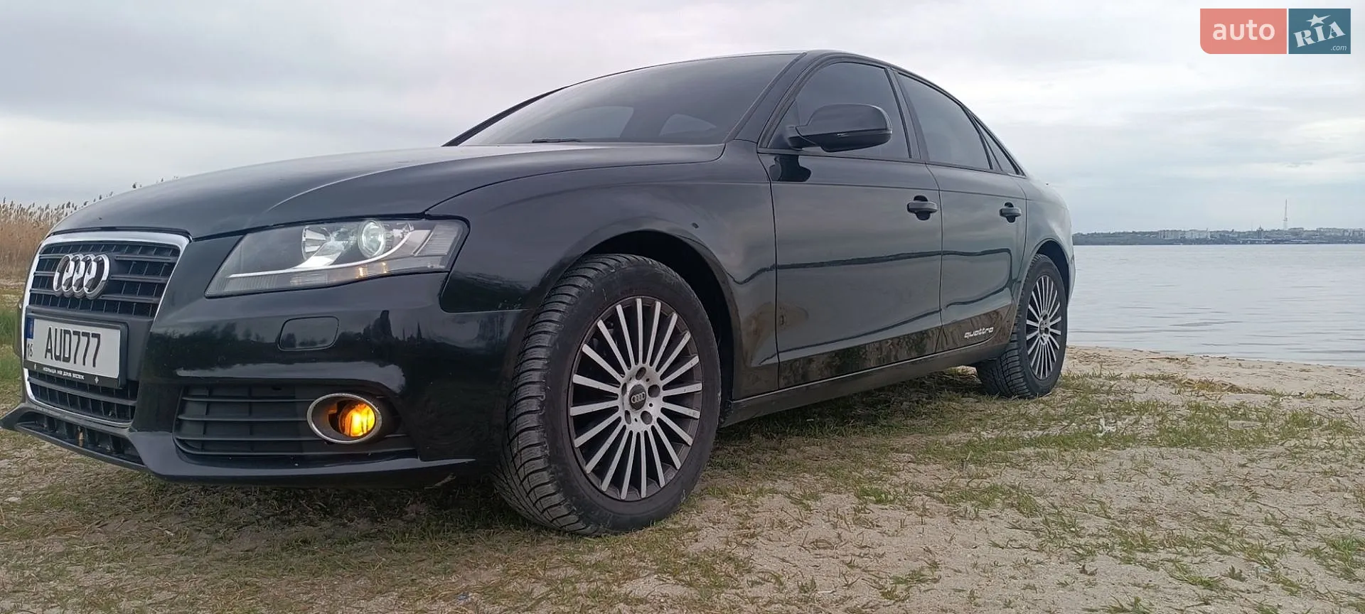 2011 Audi A4 - мініатюра 4