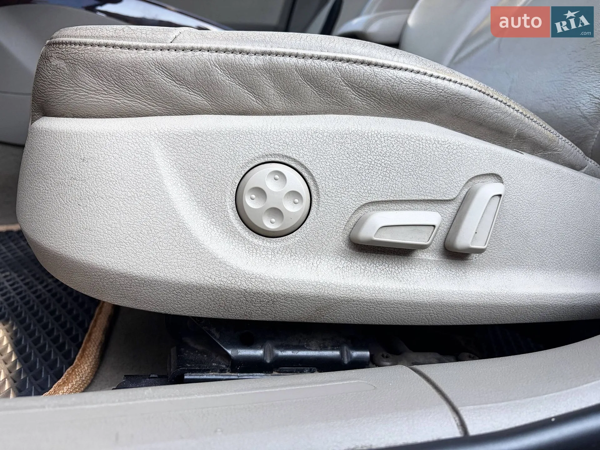 2011 Audi A4 - мініатюра 14