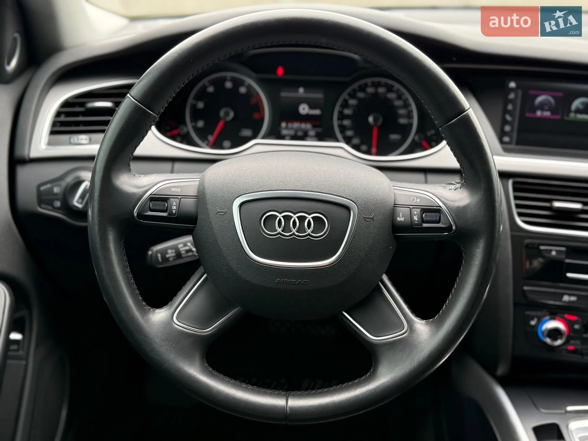 2013 Audi A4 - мініатюра 32