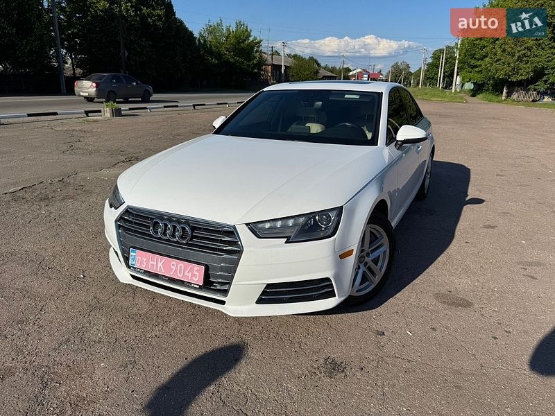 Седан Audi A4 2017 в Киеве