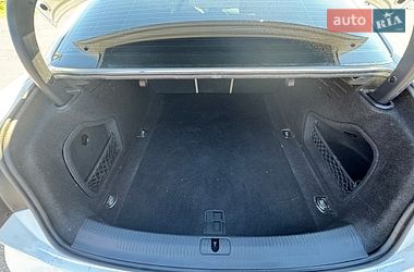 Седан Audi A4 2017 в Киеве