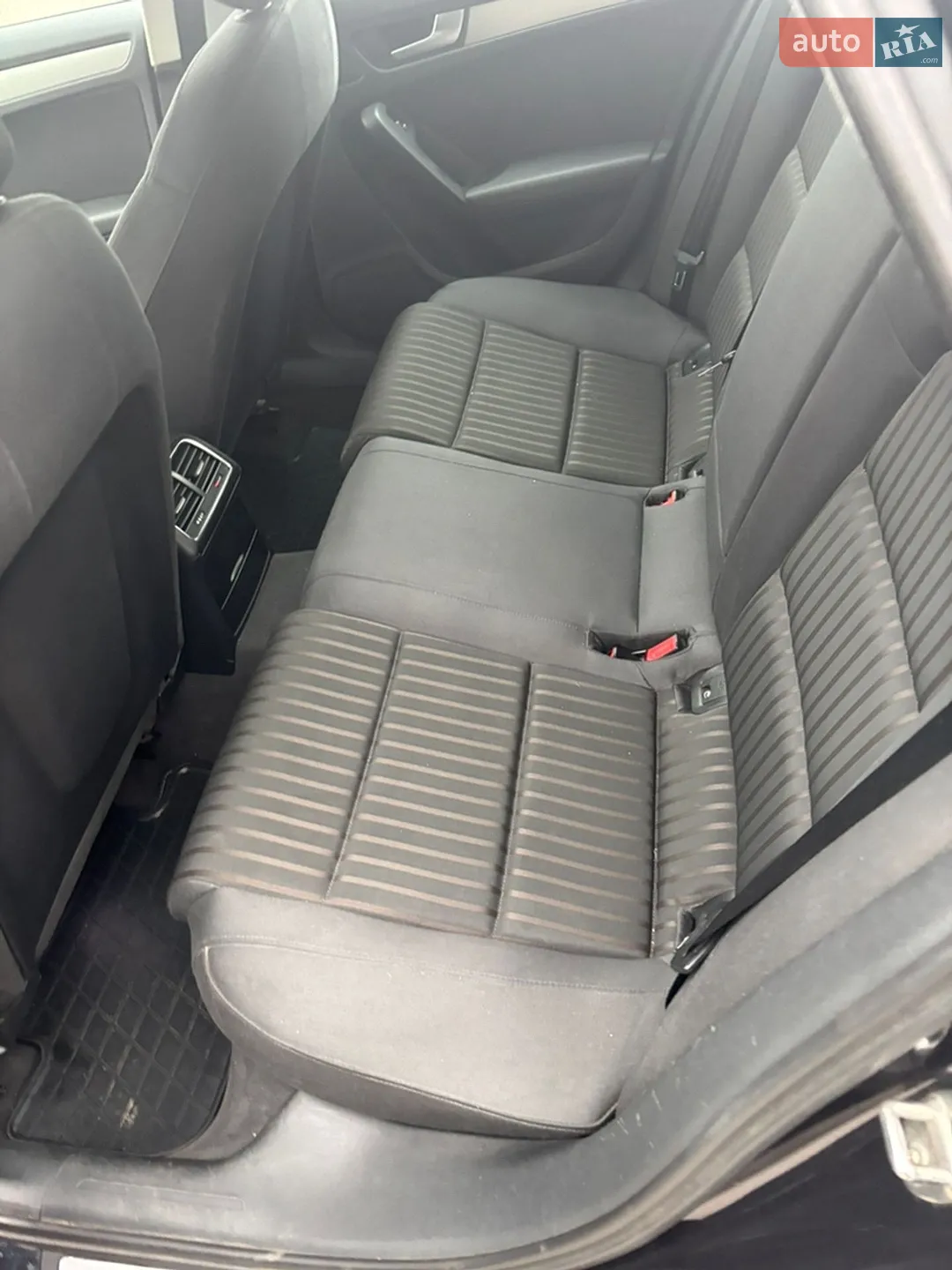 2011 Audi A4 - мініатюра 10